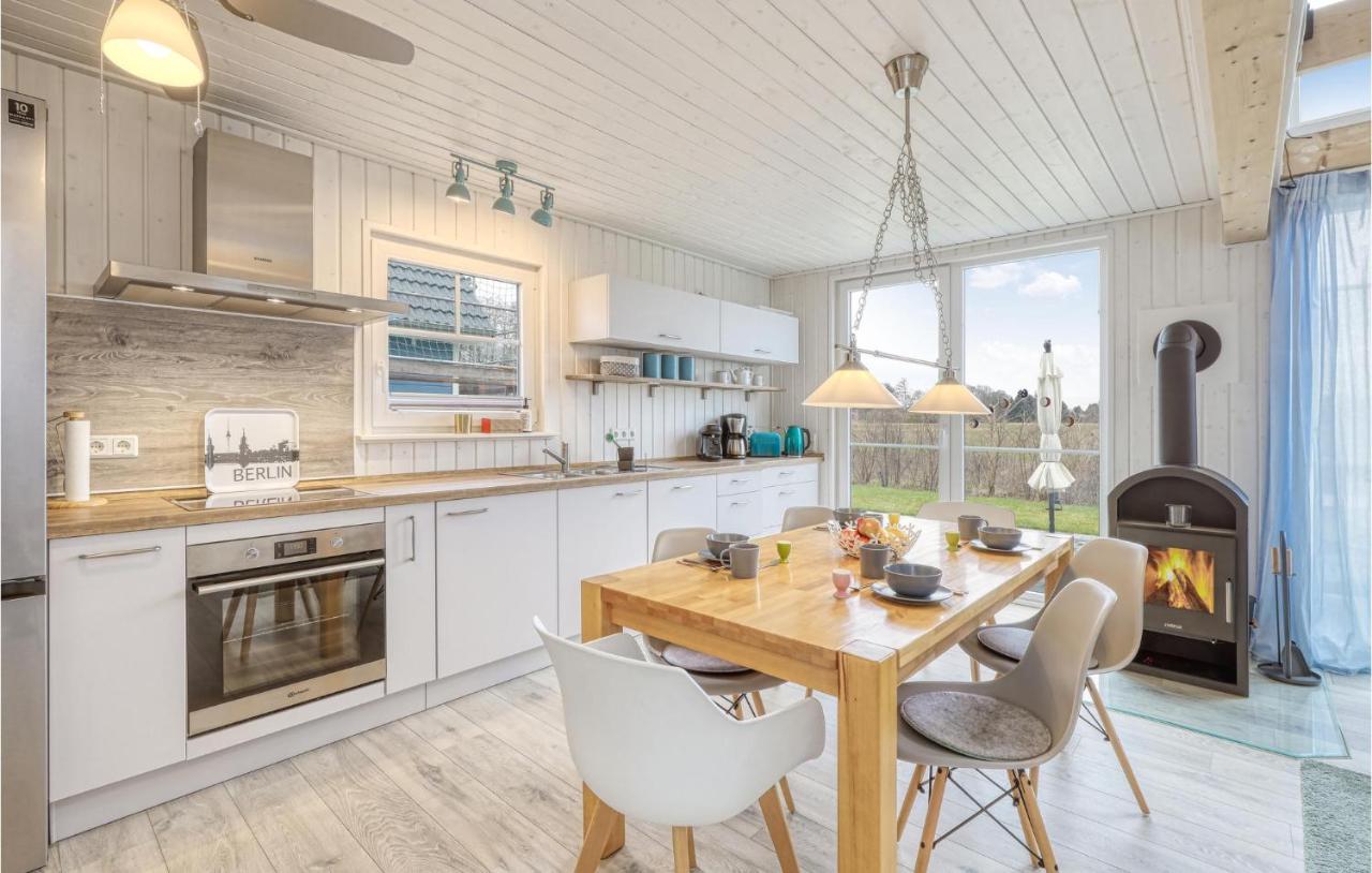 2 Bedroom Beautiful Home In Zerpenschleuse 외부 사진